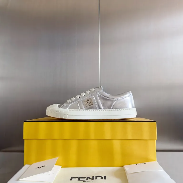 Fendi Shoe 